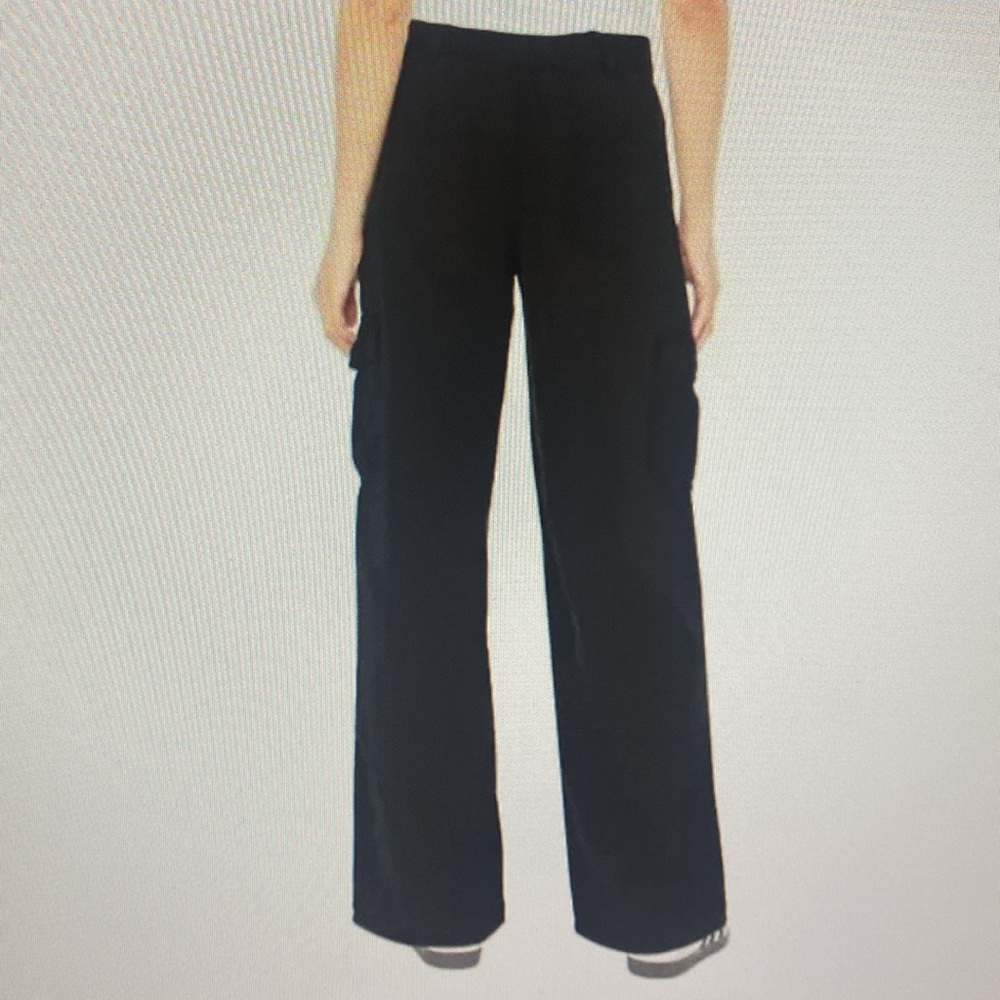 Well Worn Ladies' Wide Leg Cargo Pants High Rise- Black - Picture 3 of 6